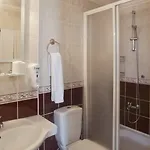 Hotell Triana 3*