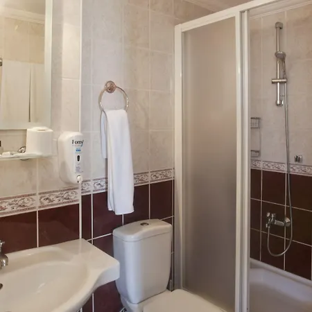 Hotel Triana 3*