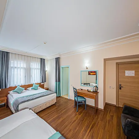 Triana 3*