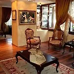 Triana Hotel