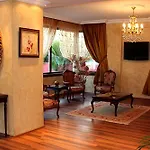Hotel Triana 3*