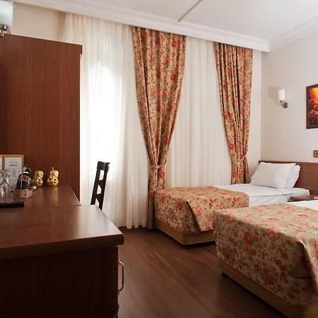 Triana Hotel