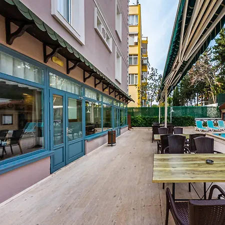 Triana Ξενοδοχείο