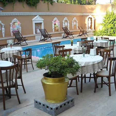 Ξενοδοχείο Triana 3*