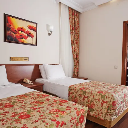 Hotel Triana